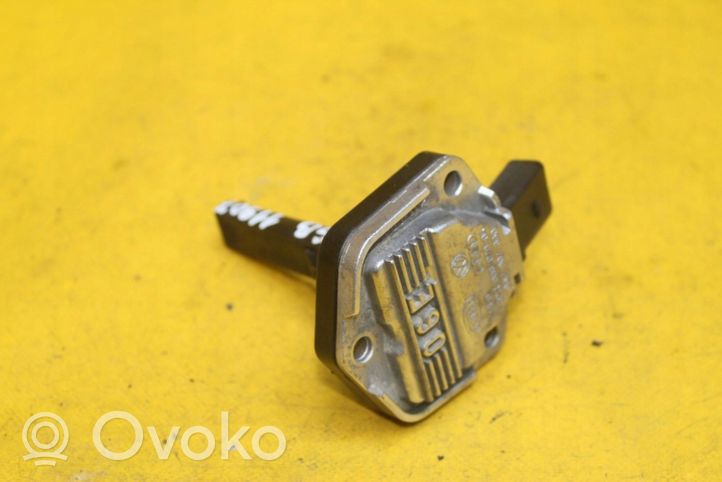 Audi A3 S3 8P Oil level sensor 06E907660