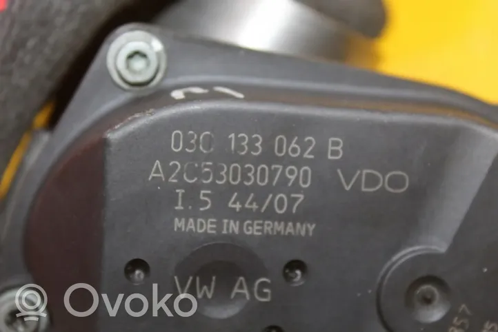 Volkswagen Polo IV 9N3 Throttle valve 030133062B