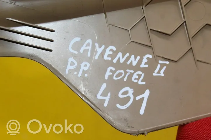 Porsche Cayenne (92A) Cornice di rivestimento della regolazione del sedile della portiera anteriore 7P5881314