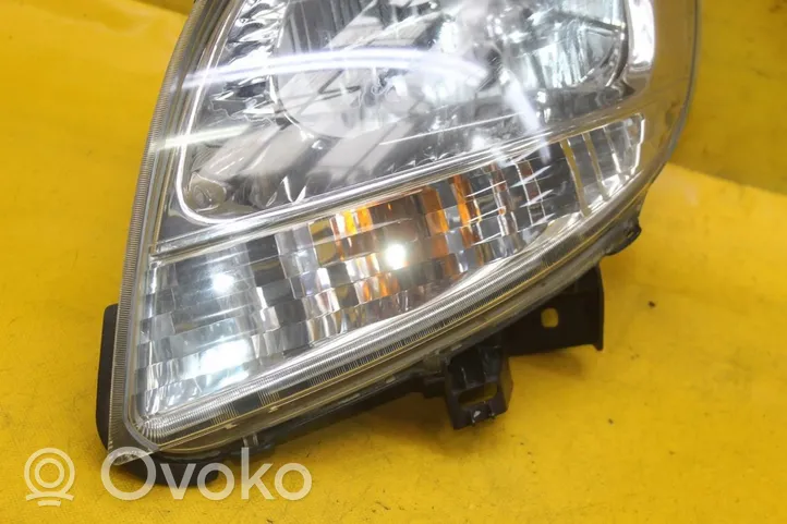 Renault Kangoo I Lampa przednia 8200236590