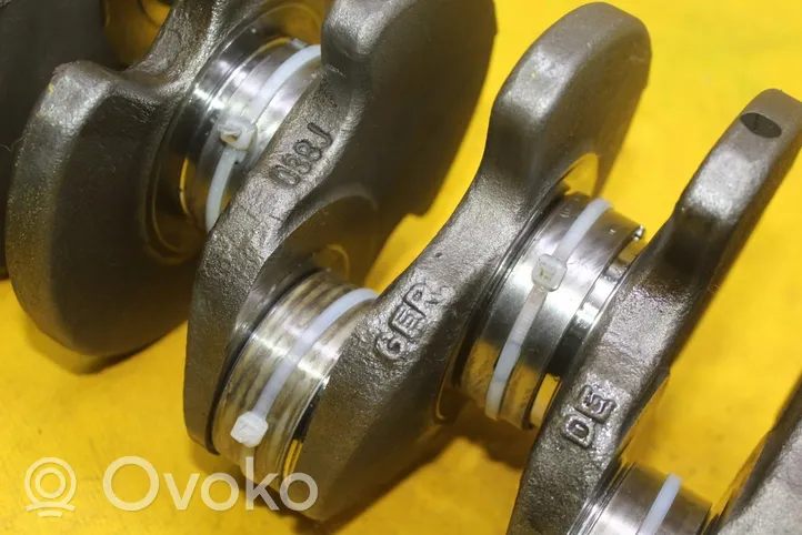 Audi A4 S4 B5 8D Crankshaft AUDI