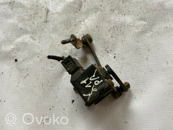 Mercedes-Benz CL C215 Sensor de altura delantera de la suspensión neumática A0105427717