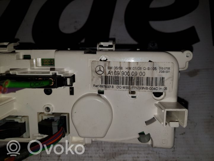 Mercedes-Benz A W169 Climate control unit A1699000900