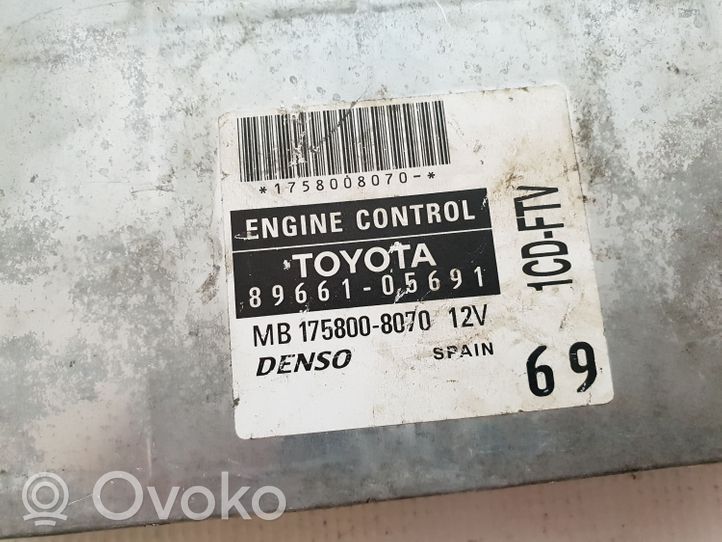 Toyota Avensis T250 Calculateur moteur ECU 8966105691