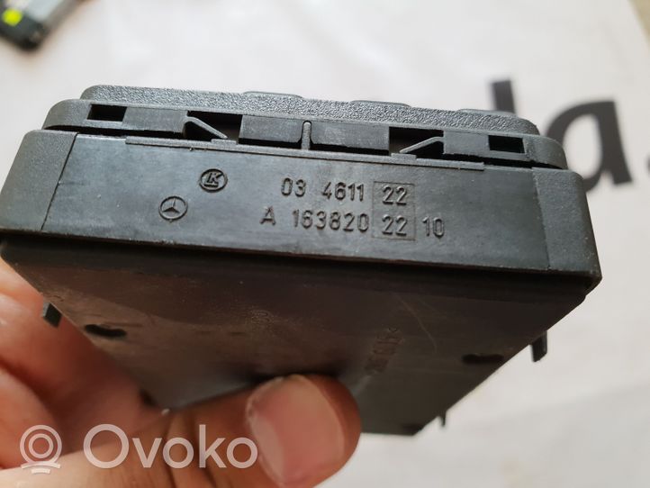 Mercedes-Benz ML W163 Seat control switch A1638202210