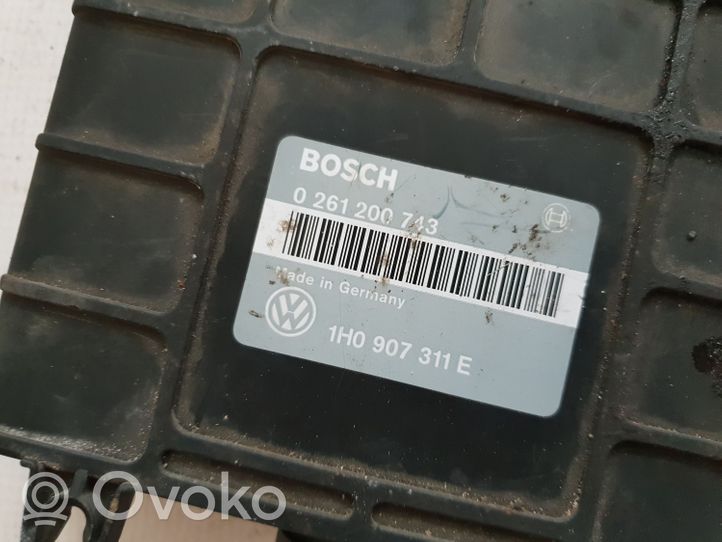 Volkswagen PASSAT B3 Calculateur moteur ECU 1H0907311E