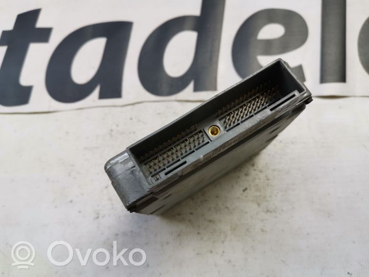 Ford Scorpio Variklio valdymo blokas 96FB12A650FD