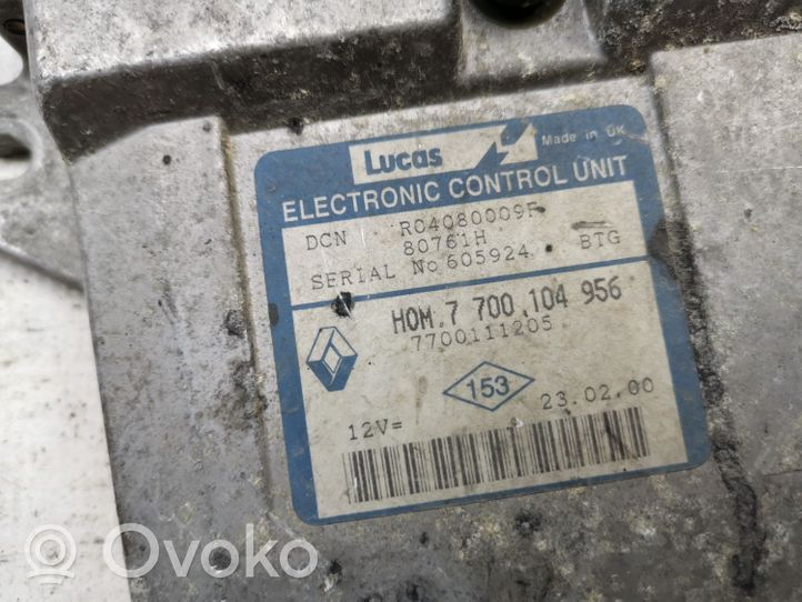 Renault Clio I Unité de commande, module ECU de moteur 7700111205