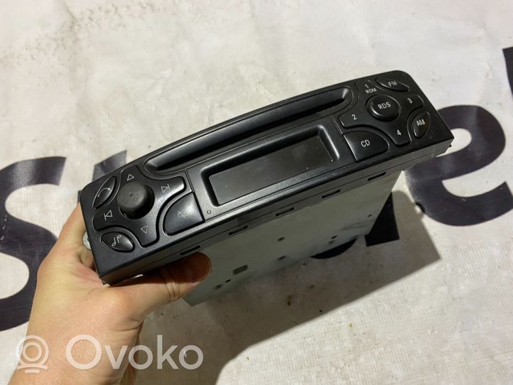 Mercedes-Benz C W203 Unité principale radio / CD / DVD / GPS A2038201786