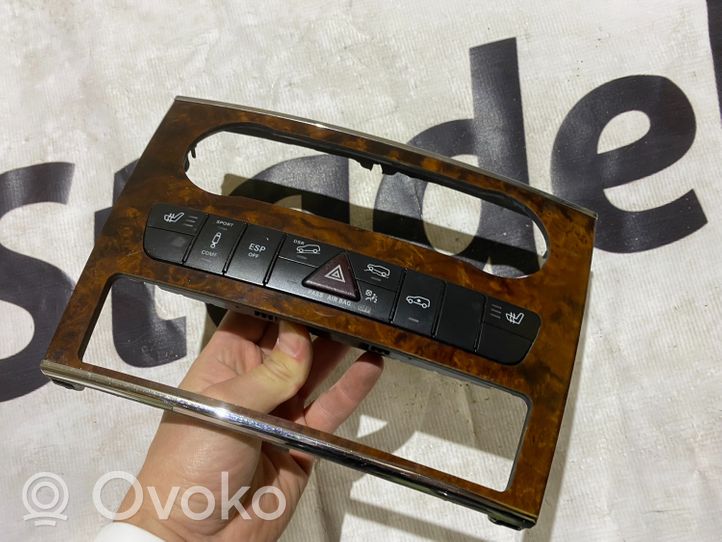 Mercedes-Benz ML W164 Console centrale A1648702810