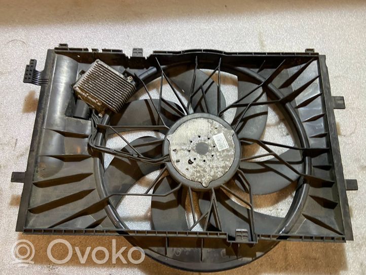 Mercedes-Benz C W203 Kale ventilateur de radiateur refroidissement moteur A2035000293