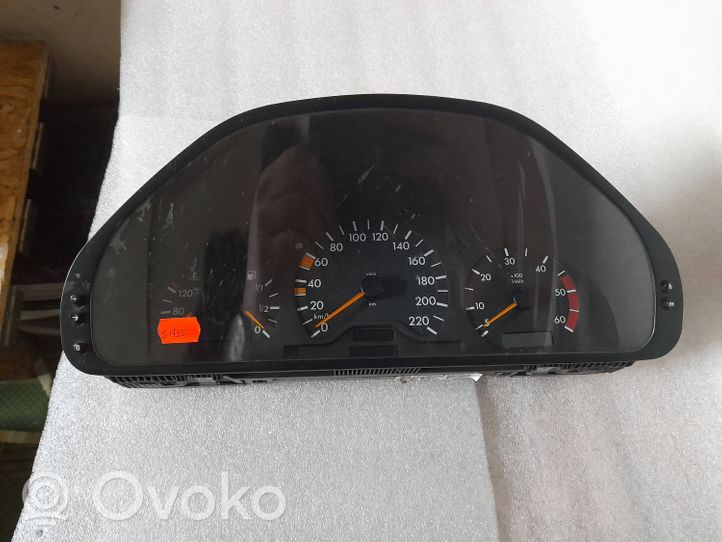 Mercedes-Benz C W202 Compteur de vitesse tableau de bord A2025407748