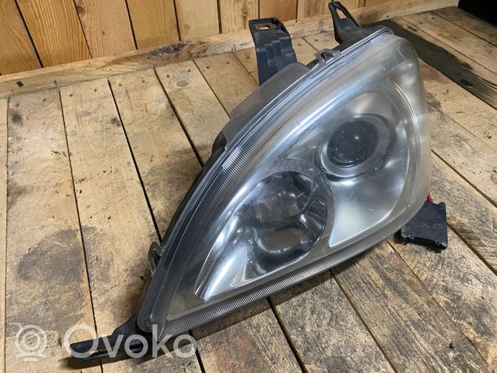 Mercedes-Benz ML W163 Lampa przednia 22315500