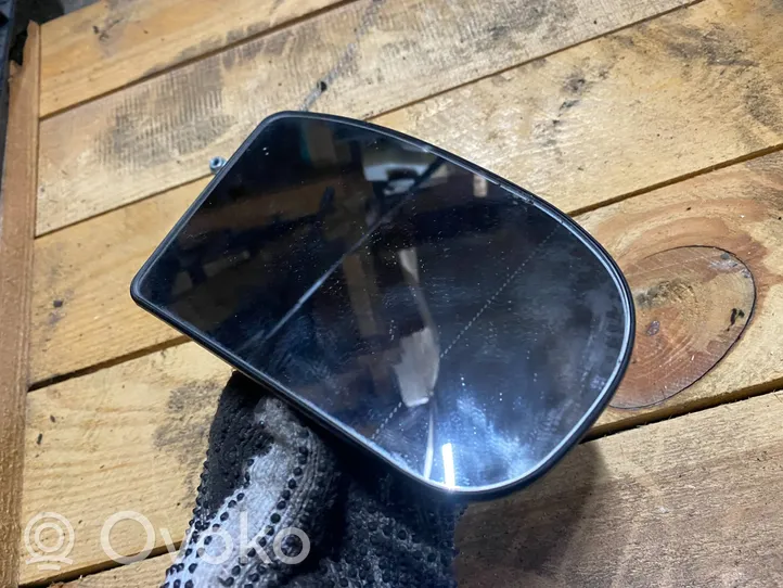 Mercedes-Benz E W211 Wing mirror glass 413133454