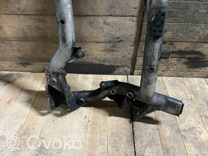 Mercedes-Benz E W212 Front subframe 