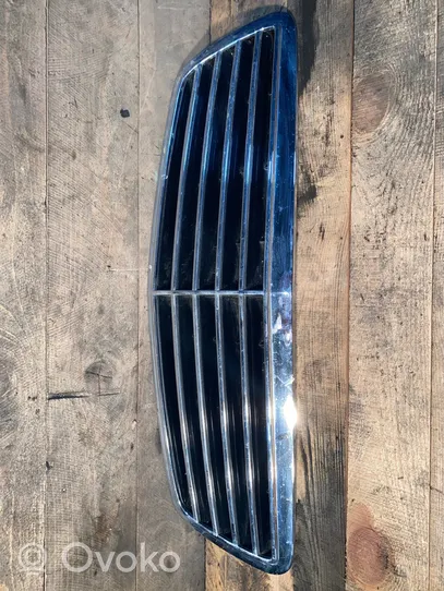 Mercedes-Benz S W220 Front grill A2208800383