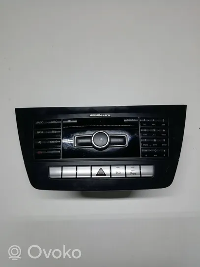 Mercedes-Benz C AMG W204 Radio/CD/DVD/GPS-pääyksikkö A2049009510