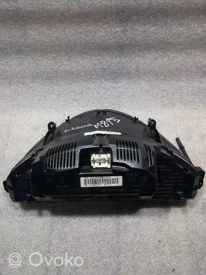 Mercedes-Benz E W211 Tachimetro (quadro strumenti) A2115407411