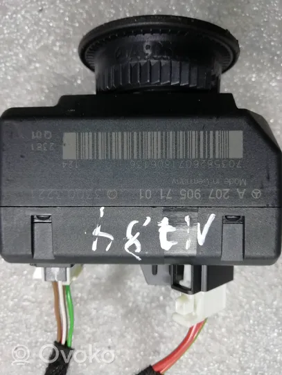 Mercedes-Benz C W204 Ignition lock A2079057101