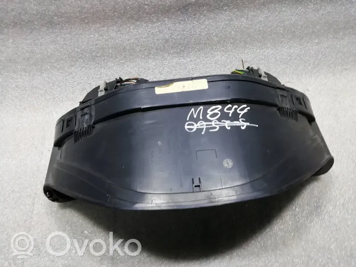 Mercedes-Benz CLK A208 C208 Geschwindigkeitsmesser Cockpit 2085405511