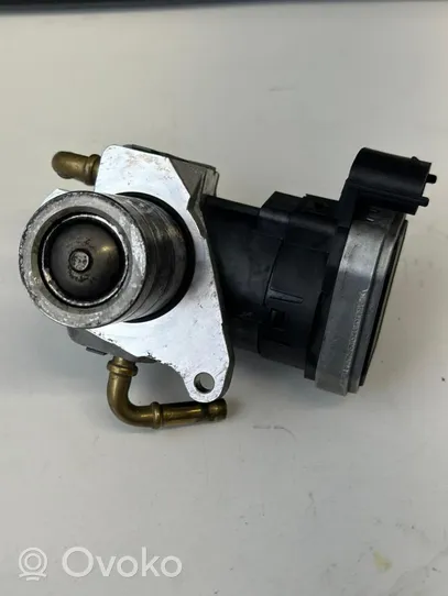 Opel Signum Soupape vanne EGR 00005321D0