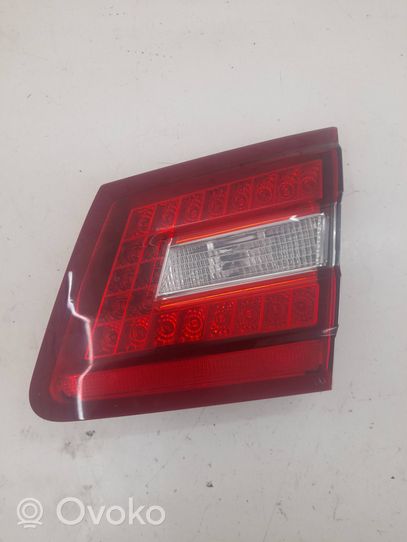 Mercedes-Benz E W212 Tailgate rear/tail lights 2128201064