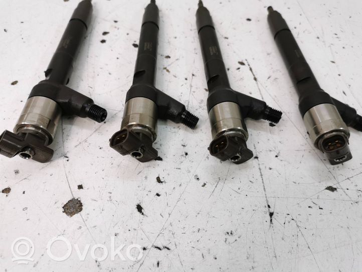 Opel Astra K Injektoren Einspritzdüsen Satz Set 55578075