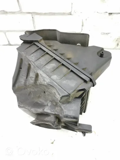 Audi A4 S4 B6 8E 8H Boîtier de filtre à air 038133835J