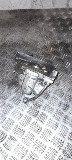 Peugeot 307 Support pompe injection à carburant 96365905