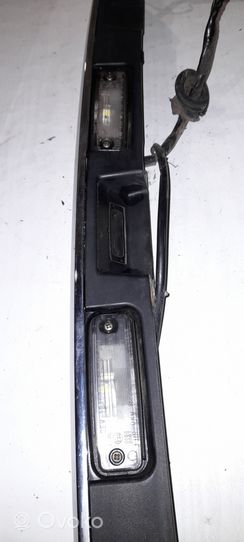 Subaru Legacy Takaluukun rekisterikilven valon palkki C08010040
