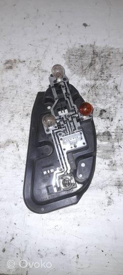 Citroen C5 12 voltin pistorasia (takana) 