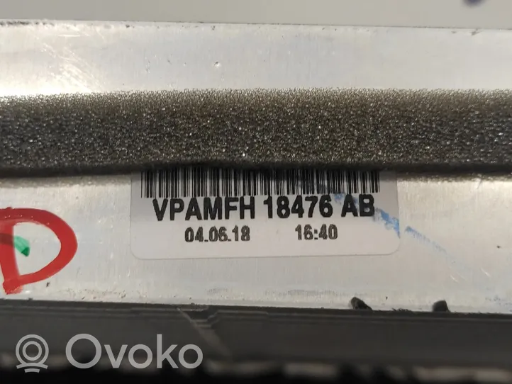 Ford Transit -  Tourneo Connect Pečiuko radiatorius VPAMFH18476AB
