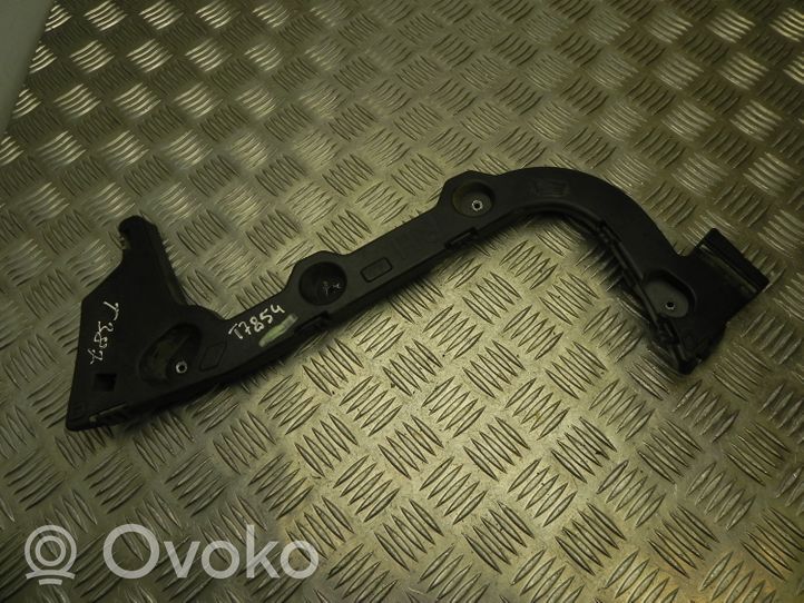 Ford Focus Staffa di rinforzo montaggio del paraurti anteriore BM51N17E850A