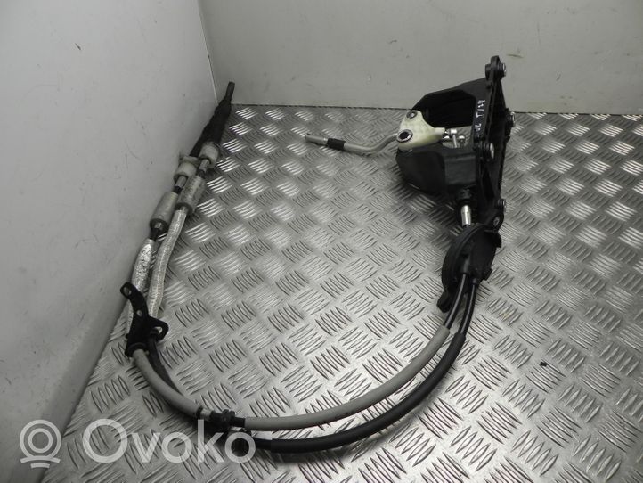 BMW 2 F46 Leva del cambio/selettore marcia 8687537