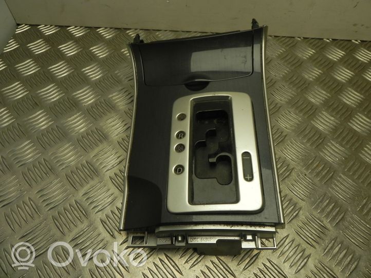 Mazda 3 II Console centrale, commande chauffage/clim GR1C64341