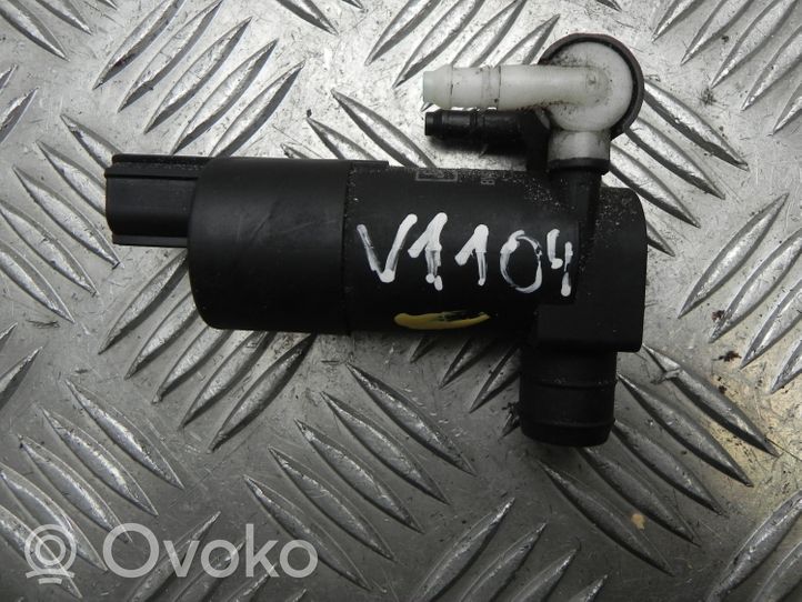 Ford C-MAX II Headlight washer pump BV6117K624BA
