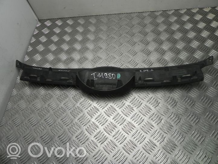 Ford Focus Front grill BM518200B