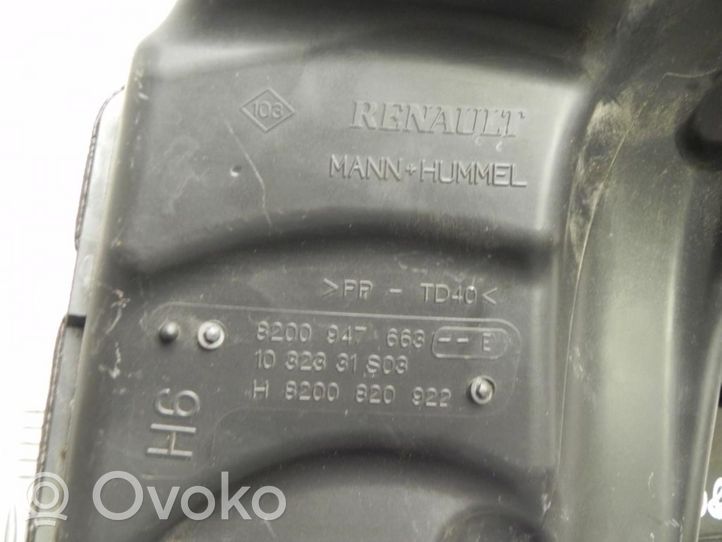 Renault Megane III Boîtier de filtre à air 8200947663
