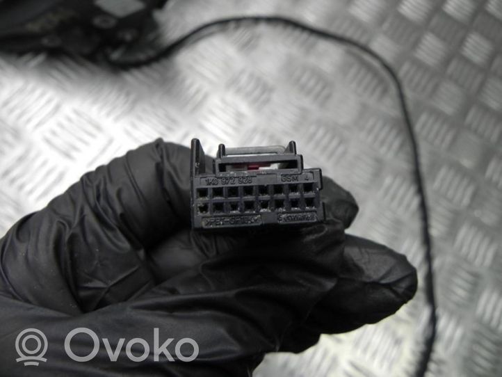 Skoda Yeti (5L) Rétroviseur électrique de porte avant 5L2857502AJ