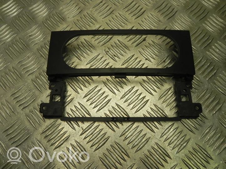 Renault Koleos I Radio/GPS head unit trim 27570JY00