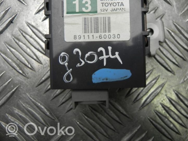 Toyota Land Cruiser (J100) Moduł sterowania Gateway 8911160030