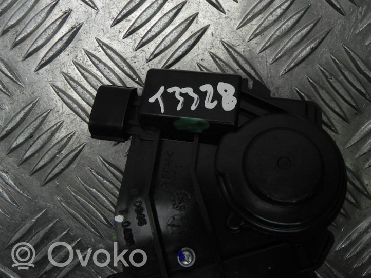 Toyota Verso Zamek pokrywy przedniej / maski silnika 20845