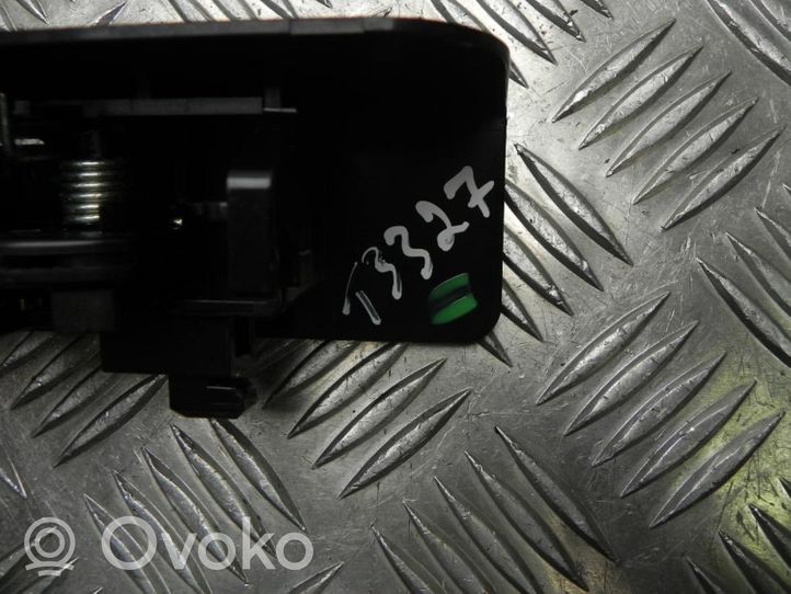 Toyota Verso Interruptor de apertura del depósito de combustible 252