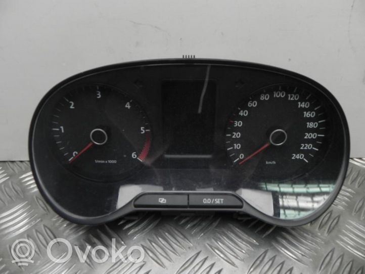 Volkswagen Polo V 6R Compteur de vitesse tableau de bord 6R0920861E