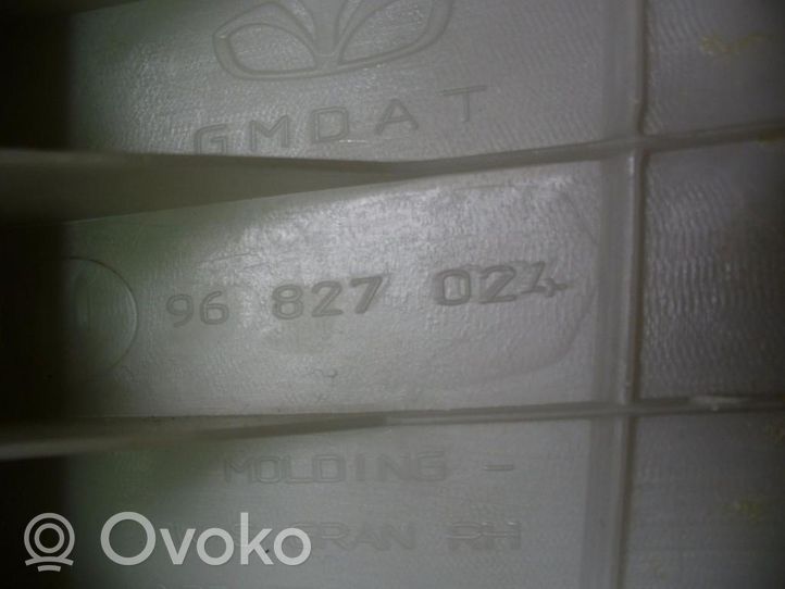 Opel Antara Osłona słupka szyby przedniej / A 96827024