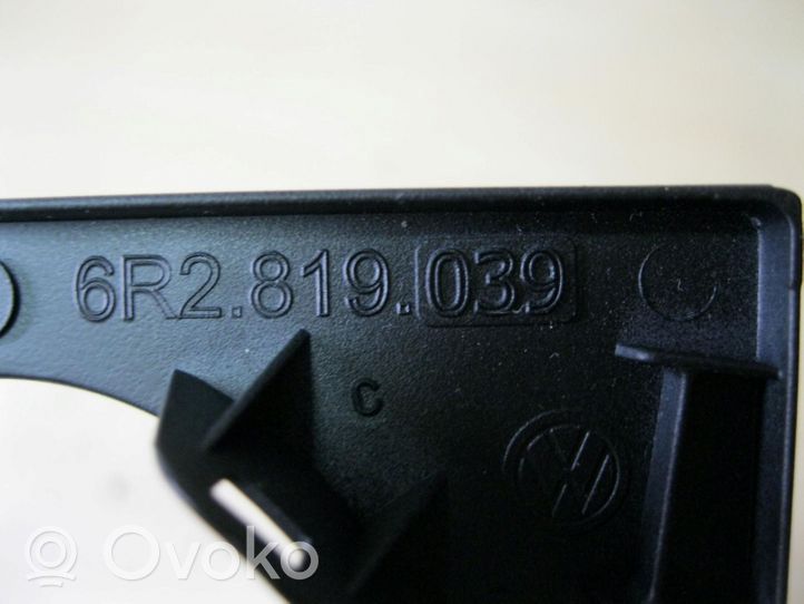 Volkswagen Polo V 6R Konsola środkowa / Radio / GPS 6R2819039