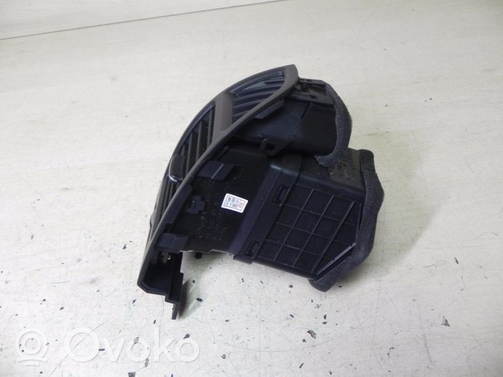 Hyundai Santa Fe Griglia di ventilazione posteriore 974902B900