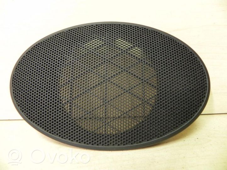 Toyota Avensis T270 Subwoofer-bassoelementin etusäleikkö/lista 5552505010A