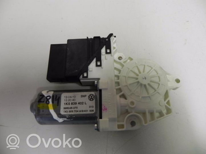 Volkswagen Jetta III Takaoven ikkunan nostomoottori 1K5839402L