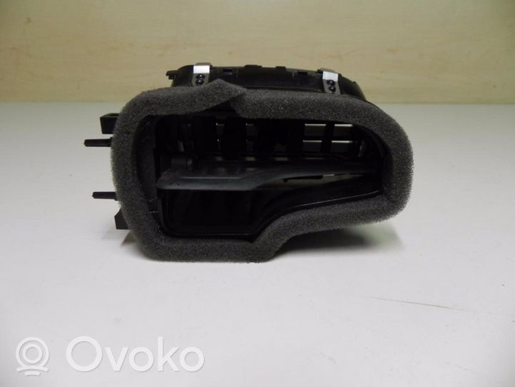 Volkswagen Polo V 6R Griglia di ventilazione posteriore 6RF819728A